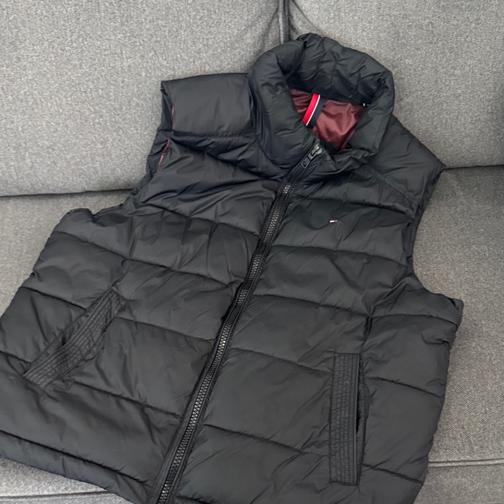 Men's Tommy Hilfiger L Black Puffer Vest